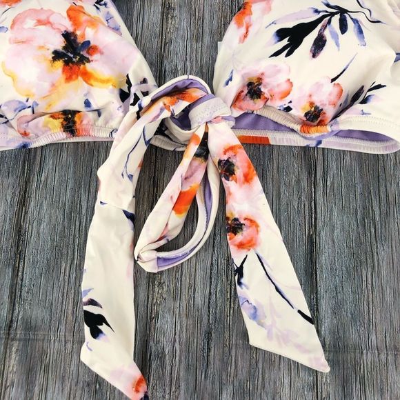 The Bikini Lab Watercolor Floral Ruffle Wrap Bikini Swim Top NWT size Medium - Picture 5 of 15